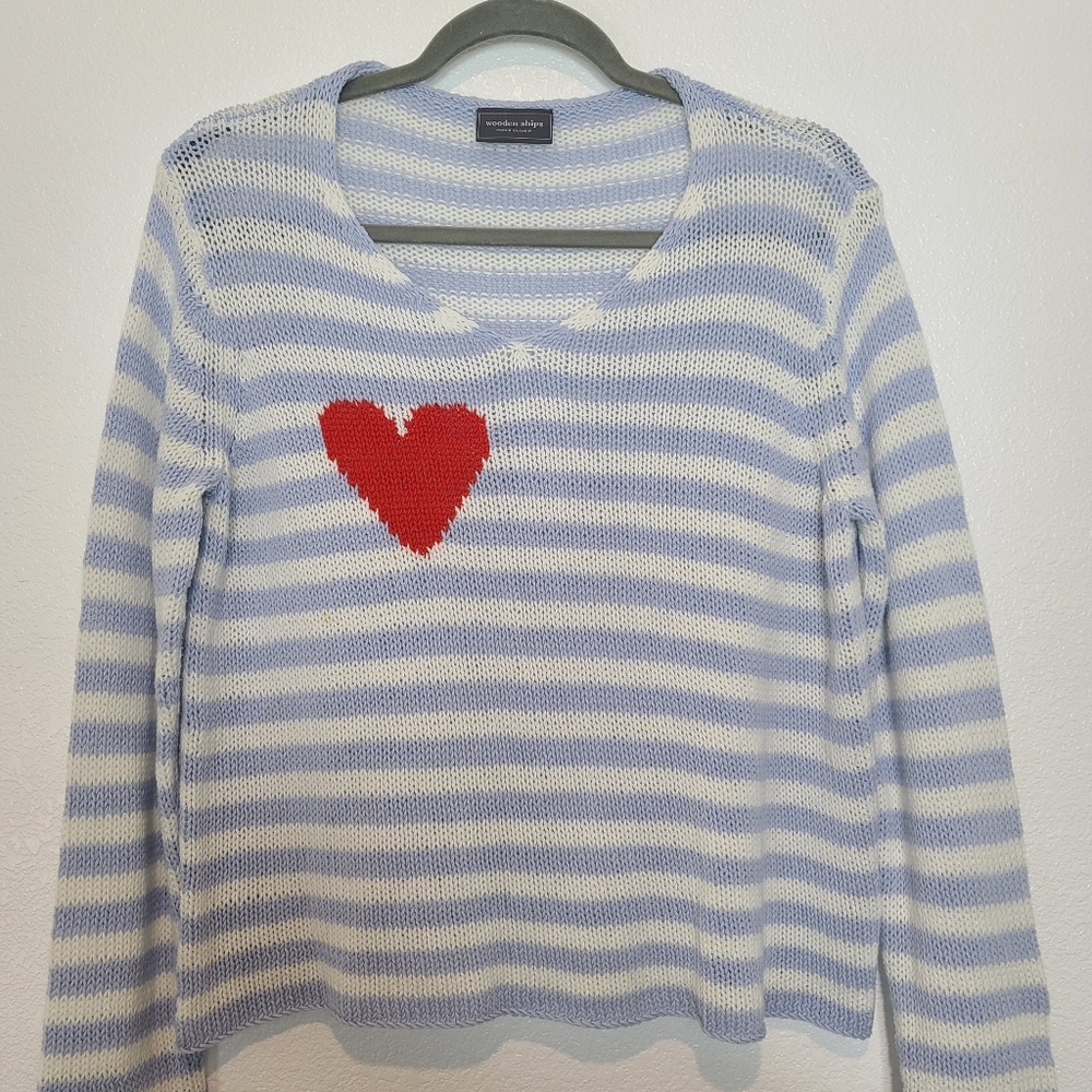 WOODEN SHIPS Eloise Heart V-neck Sweater in Blue Wisp Stripe - Picture 4 of 11